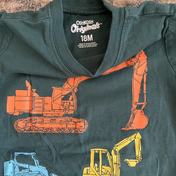 Oshkosh boy t-shirt - Picture 2 of 5